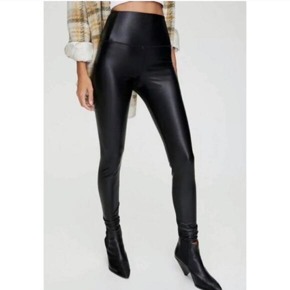 Aritzia Wilfred Free Vegan Faux Leather Black Skinny Legging Pant Chic Size XXS - Picture 1 of 13
